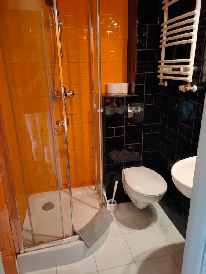 Lux Hostel - Z Prywatnymi Lazienkami Gdynia Exteriör bild